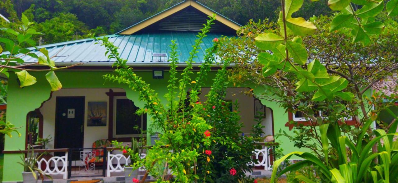 Dan Zoranz Self Catering Guest House Isola di Isola di La Digue Esterno foto