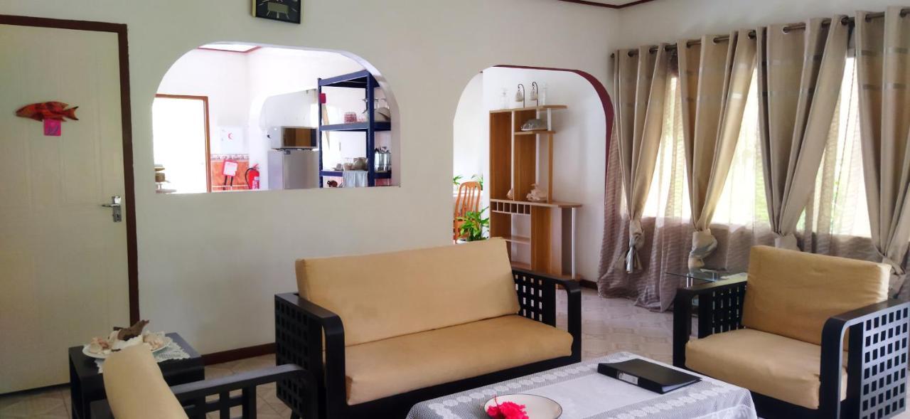 Dan Zoranz Self Catering Guest House Isola di Isola di La Digue Esterno foto