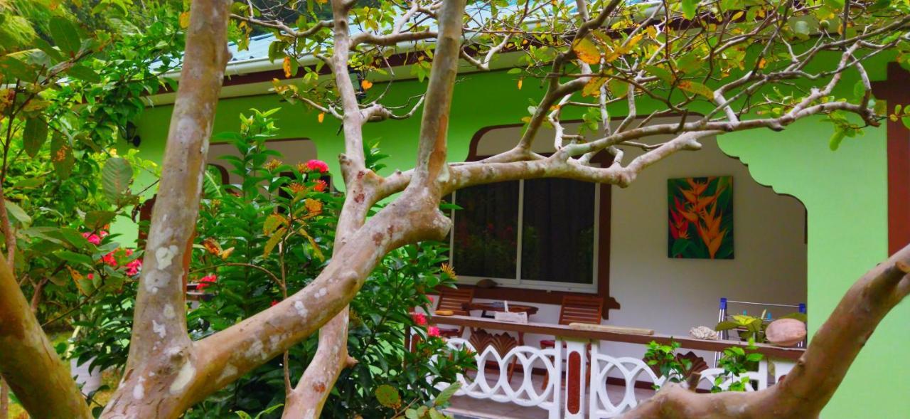Dan Zoranz Self Catering Guest House Isola di Isola di La Digue Esterno foto