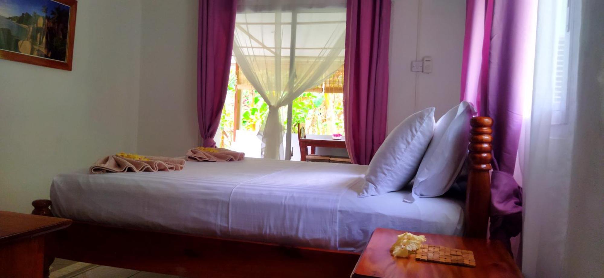 Dan Zoranz Self Catering Guest House Isola di Isola di La Digue Esterno foto
